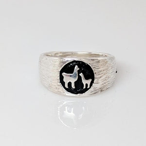 Momma Baby Cria Signet Ring in Sterling Silver - wide width fiber texture