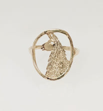 Load image into Gallery viewer, Llama Head Open View Ring - 14K Yellow Gold 