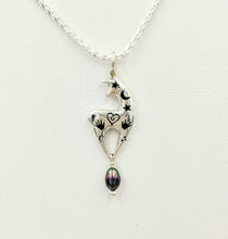 Load image into Gallery viewer, Alpaca or Llama Spirit Image Pendant