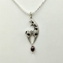 Load image into Gallery viewer, Alpaca or Llama Spirit Image Pendant
