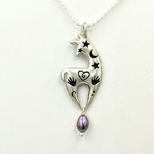 Load image into Gallery viewer, Alpaca or Llama Spirit Image Pendant
