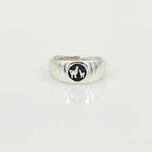 Load image into Gallery viewer, Momma Baby Cria Signet Ring in Sterling Silver - narrow width smooth texture