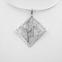 Load image into Gallery viewer, Llama Tri-Head Pendant  Diamond shape with hammered rim - Sterling Silver