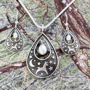 Alpaca or Llama Ensemble Sets - Pendants and Matching Earrings